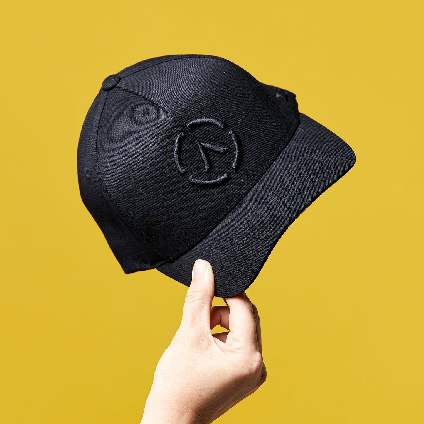 Unisex Circle Logo Cap - Black